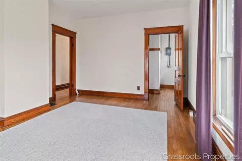 810 S Kalamazoo, Marshall, MI 49068 photo 8
