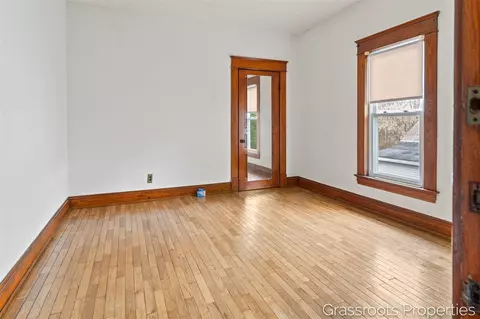 810 S Kalamazoo, Marshall, MI 49068 photo 9