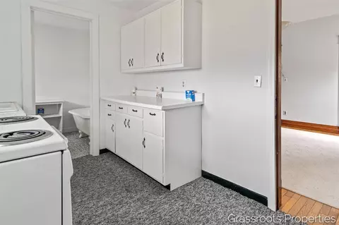 810 S Kalamazoo, Marshall, MI 49068 photo 13