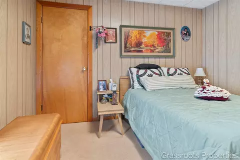 810 S Kalamazoo, Marshall, MI 49068 photo 37
