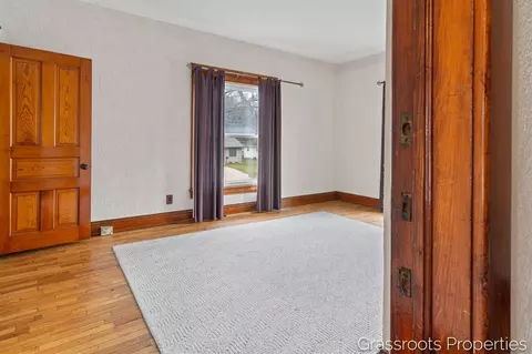 810 S Kalamazoo, Marshall, MI 49068 photo 7