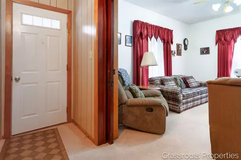 810 S Kalamazoo, Marshall, MI 49068 photo 44