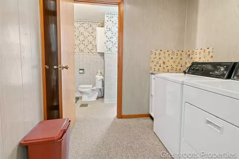 810 S Kalamazoo, Marshall, MI 49068 photo 29