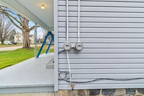 810 S Kalamazoo, Marshall, MI 49068 photo 16