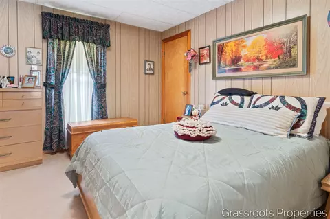 810 S Kalamazoo, Marshall, MI 49068 photo 38