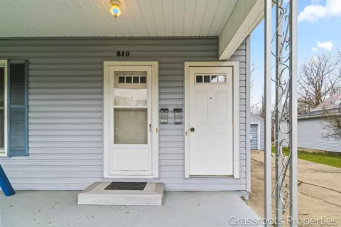 810 S Kalamazoo, Marshall, MI 49068 photo 4