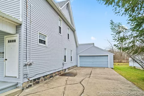 810 S Kalamazoo, Marshall, MI 49068 photo 17