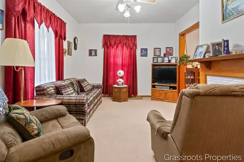 810 S Kalamazoo, Marshall, MI 49068 photo 43