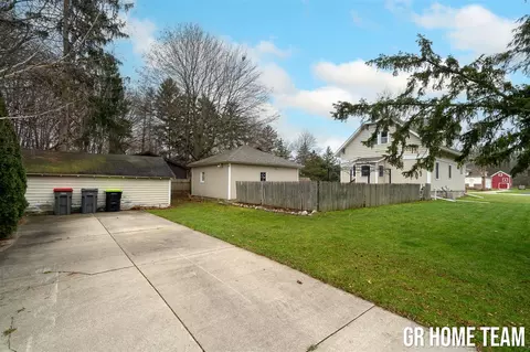 1786 Kinney, Walker, MI 49534 photo 30