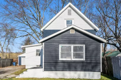 3015 Carleton Ave, Kalamazoo, MI 49048