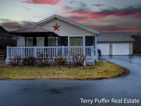 1380 S Derby, Stanton, MI 48888