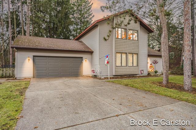 1077 Edinborough, Muskegon, MI 49441