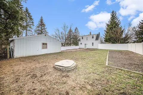 881 Longfellow, Jackson, MI 49202 photo 16