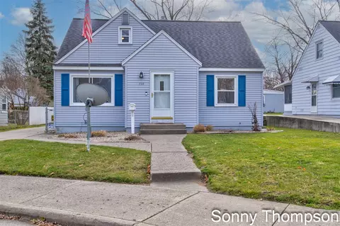 728 Colrain, Wyoming, MI 49509