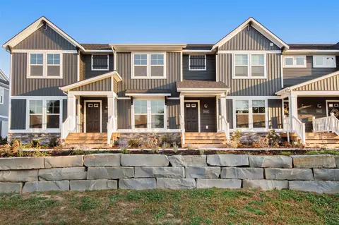 6646 S S Sq, Rockford, MI 49341