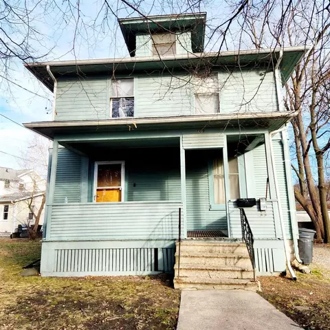 709 N N Park, Jackson, MI 49201