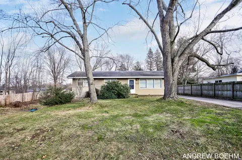 303 Lane, Holland, MI 49423