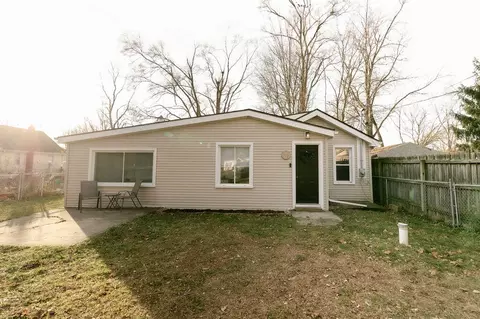 712 9th, Michigan Center, MI 49254