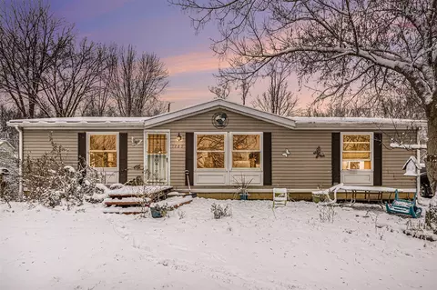 1229 122nd, Hopkins, MI 49328