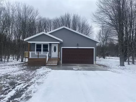 6880 Heights Ravenna, Fruitport, MI 49415