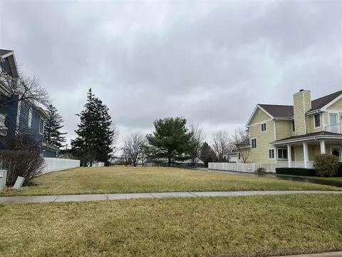3495 Bluegrass #49, Saint Joseph, MI 49085