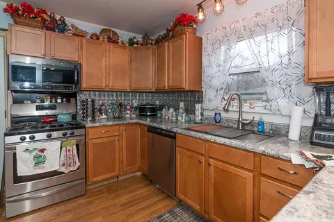 307 Spring, Three Rivers, MI 49093 photo 8