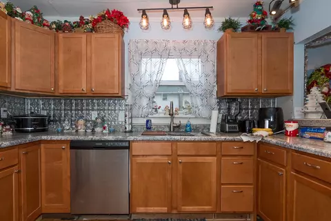 307 Spring, Three Rivers, MI 49093 photo 7