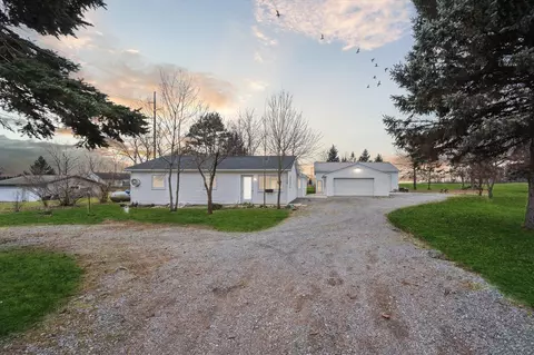 11130 Somerset Rd, Cement City, MI 49233