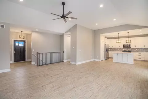 Living - 2933 Clivedon, Howell, MI 48843 photo 5 of 6