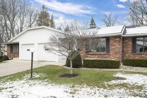 230 S State #111, Zeeland, MI 49464