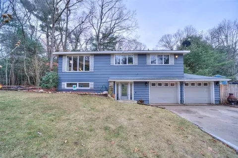 2295 Hart, Muskegon, MI 49445