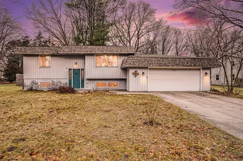 14841 State, Spring Lake, MI 49456