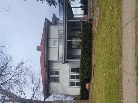 319 E Michigan, Albion, MI 49224