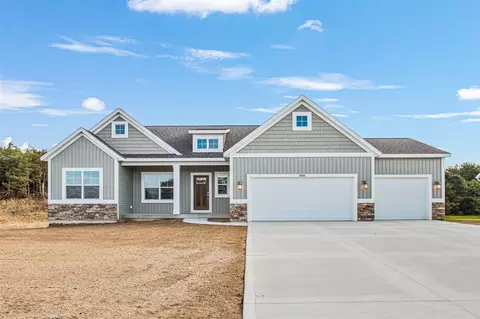 9494 Shoreway, West Olive, MI 49460