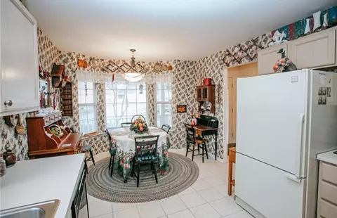220 Chauncey, Marshall, MI 49068 photo 5