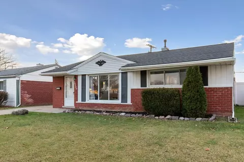 18200 Valade, Riverview, MI 48193 photo 4