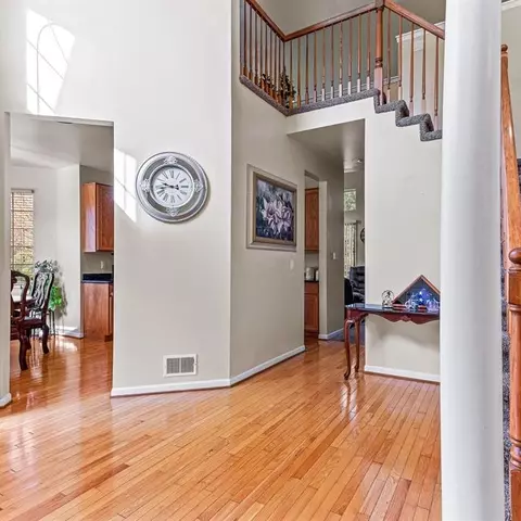 1075 Maya, Troy, MI 48085 photo 4