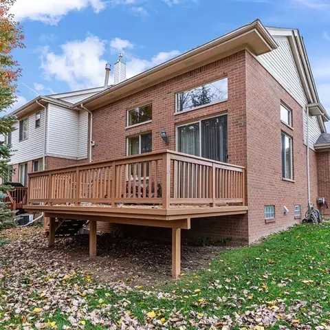 1075 Maya, Troy, MI 48085 photo 34