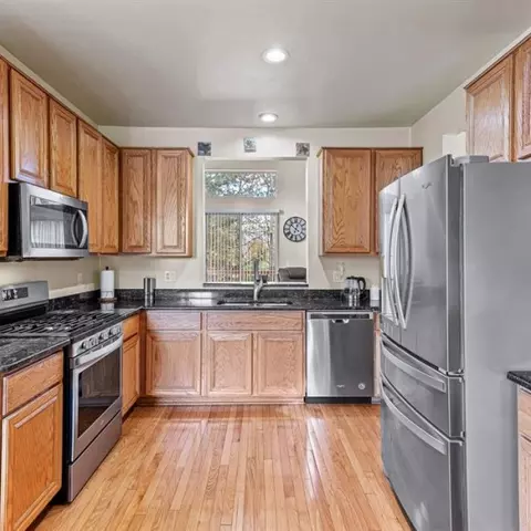 1075 Maya, Troy, MI 48085 photo 6