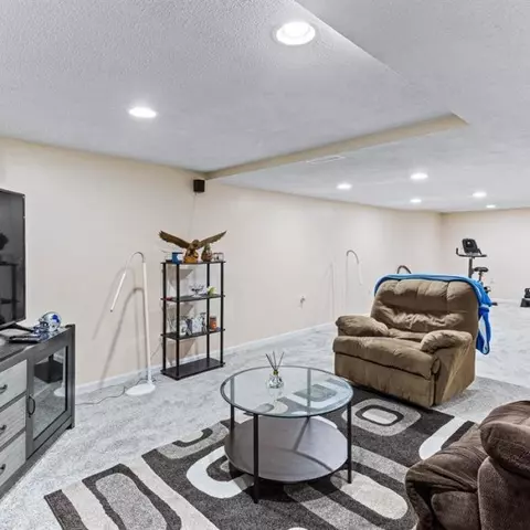 1075 Maya, Troy, MI 48085 photo 30