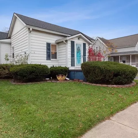 233 N Liberty, Belleville, MI 48111