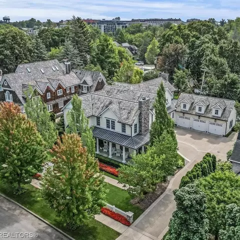 555 Vinewood, Birmingham, MI 48009