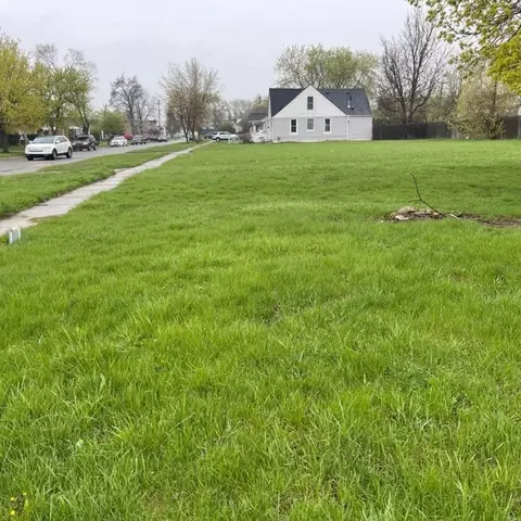 25185 Lawn, Roseville, MI 48066
