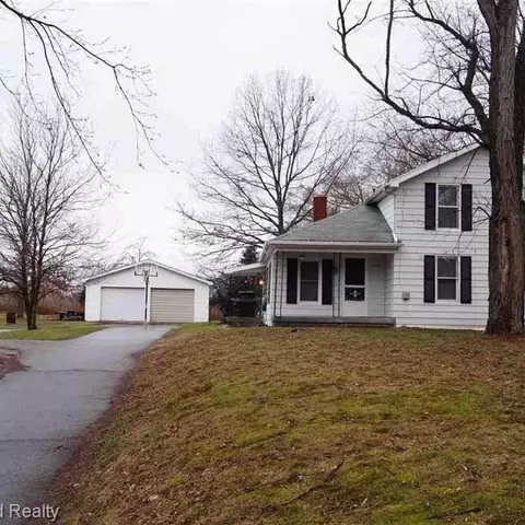 234 S Sutton, Jackson, MI 49203