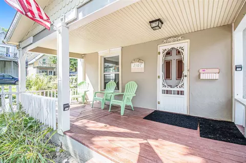 2107 Prospect, Lansing, MI 48912