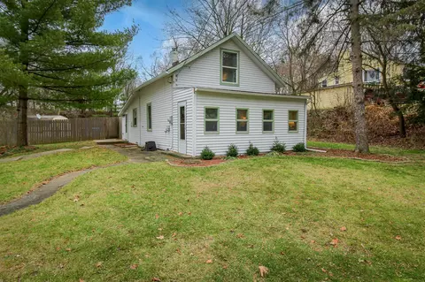 3901 Ash, Kalamazoo, MI 49001