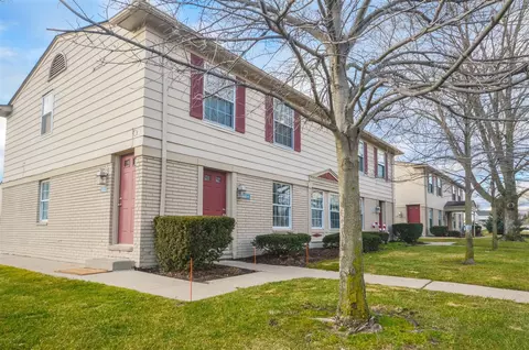 102 Princeton, South Lyon, MI 48178