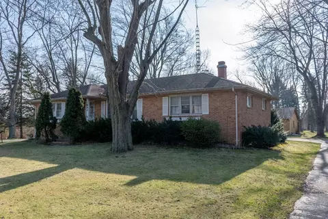 1842 W John Beers # -1, Stevensville, MI 49127