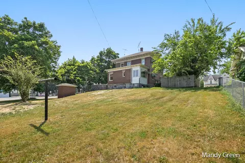 104 W Main, Edmore, MI 48829 photo 33