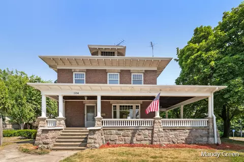 104 W Main, Edmore, MI 48829